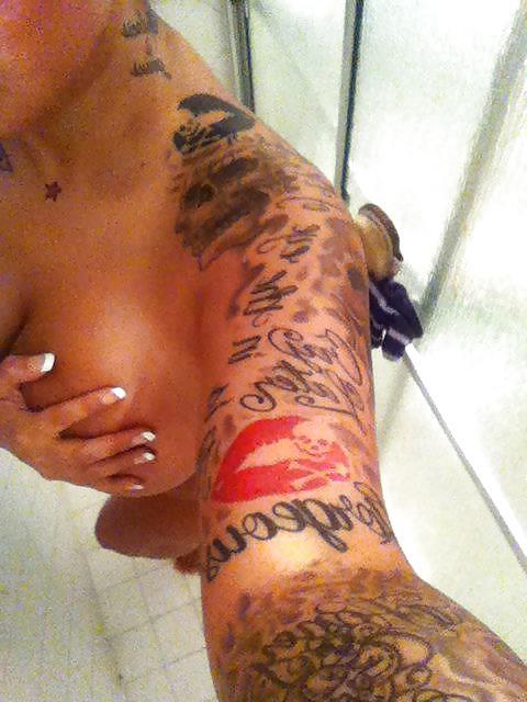 25P Self shot hotties no 23
