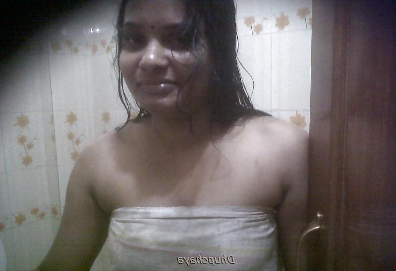 12P Desi Kannada Aunty Night Show