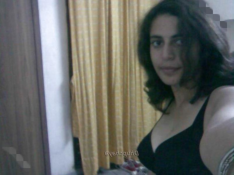 9P Beautiful desi girl priyanka self 