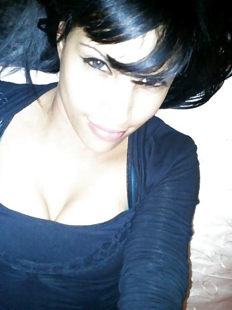 25P Desi Girl Sanjana