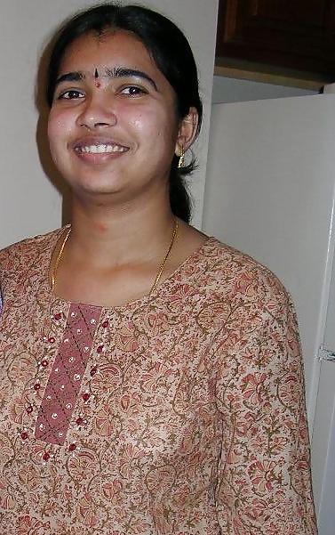 18P LAXMI AUNTY-INDIAN DESI PORN SET 3.4