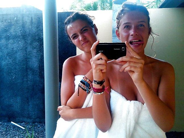 25P HORNY YOUNG TEENS CAMELTOES AND SEE THRU - COMMENT