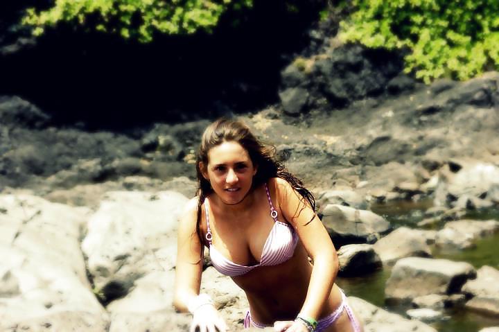 25P HORNY YOUNG TEENS CAMELTOES AND SEE THRU - COMMENT