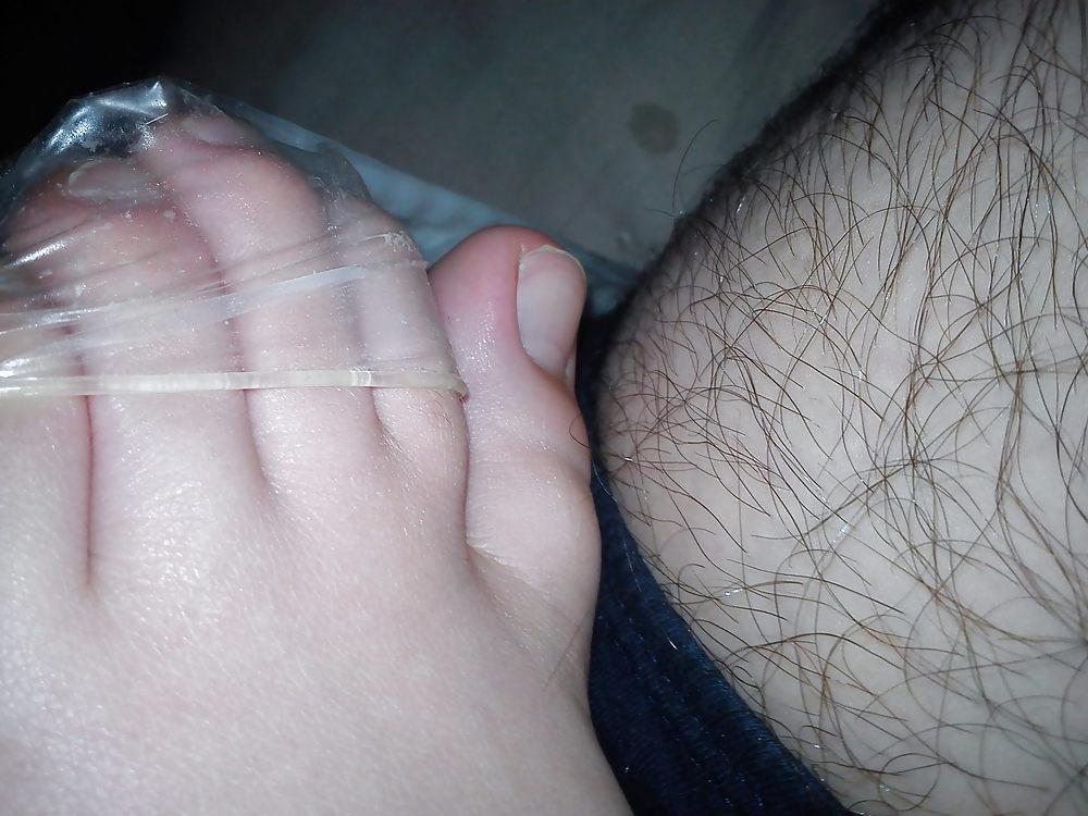 22P Used condom and exgf's feet