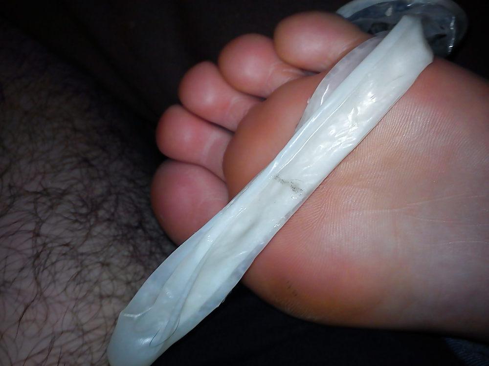 22P Used condom and exgf's feet