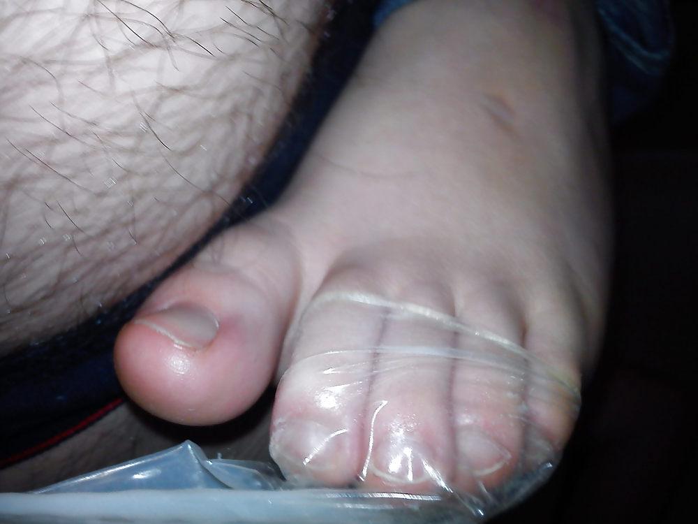 22P Used condom and exgf's feet