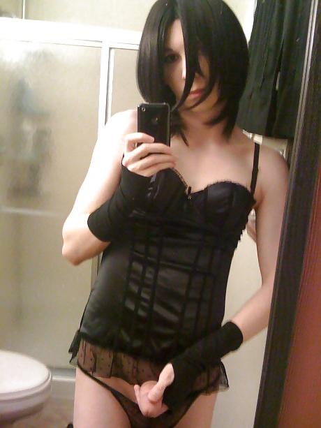 12P Shemale self shot