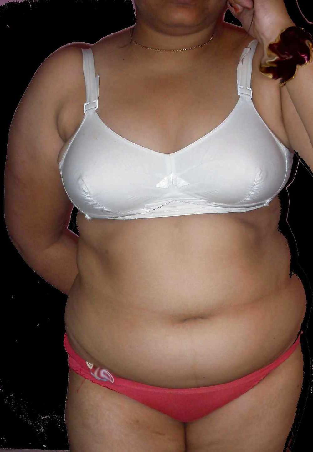 22P Desi BBW1
