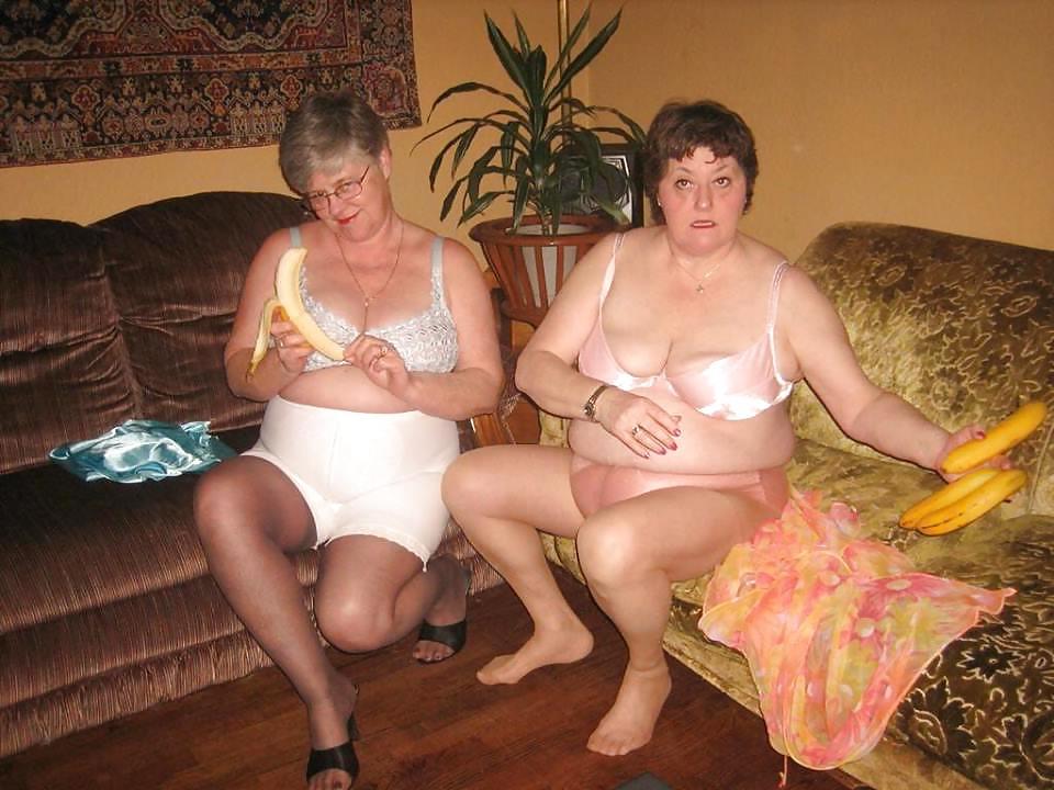 7P Grannysluts Magreth 62 Years old and Rosi 60 Years old