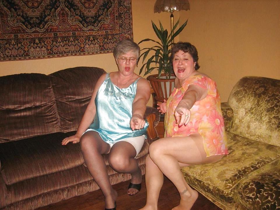 7P Grannysluts Magreth 62 Years old and Rosi 60 Years old
