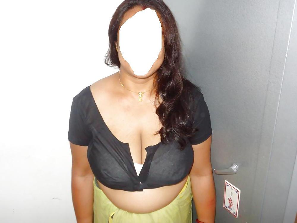 9P Desi Aunt 1.3