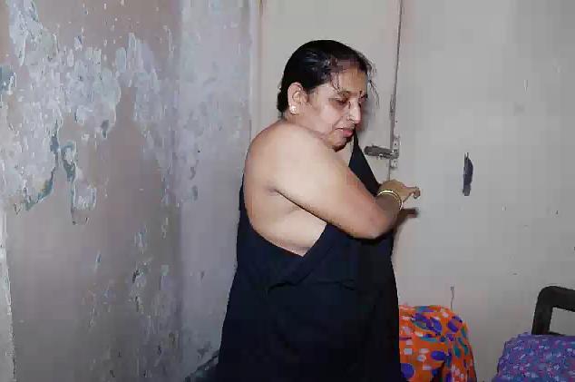 25P MATURE PROSTITUTE-INDIAN DESI PORN SET 2.1