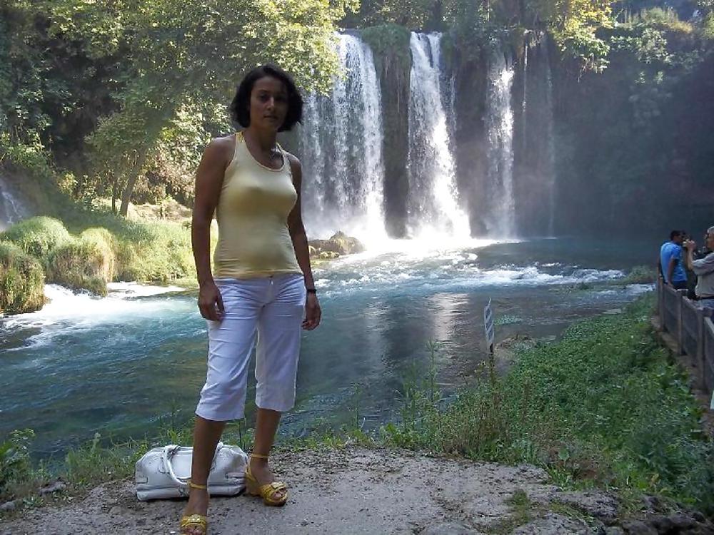 5P Turkish woman: Hayat