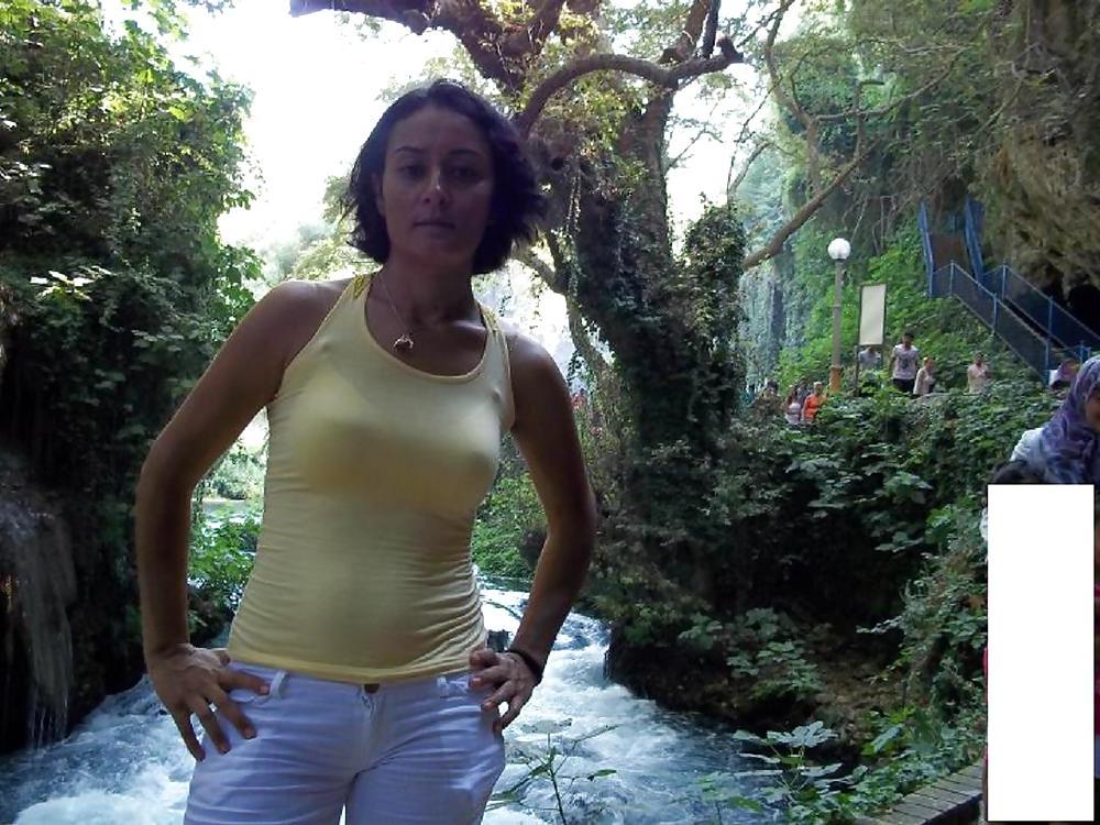 5P Turkish woman: Hayat