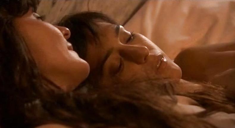 25P Hot Lesbian Love Photos