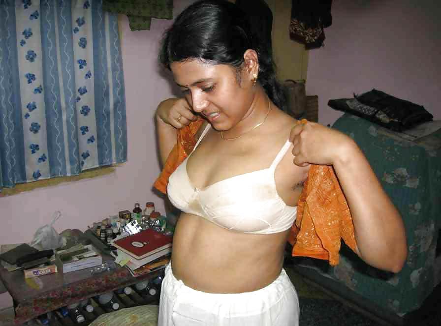 15P The Beauty of Amateur Indian Big and Small Tits