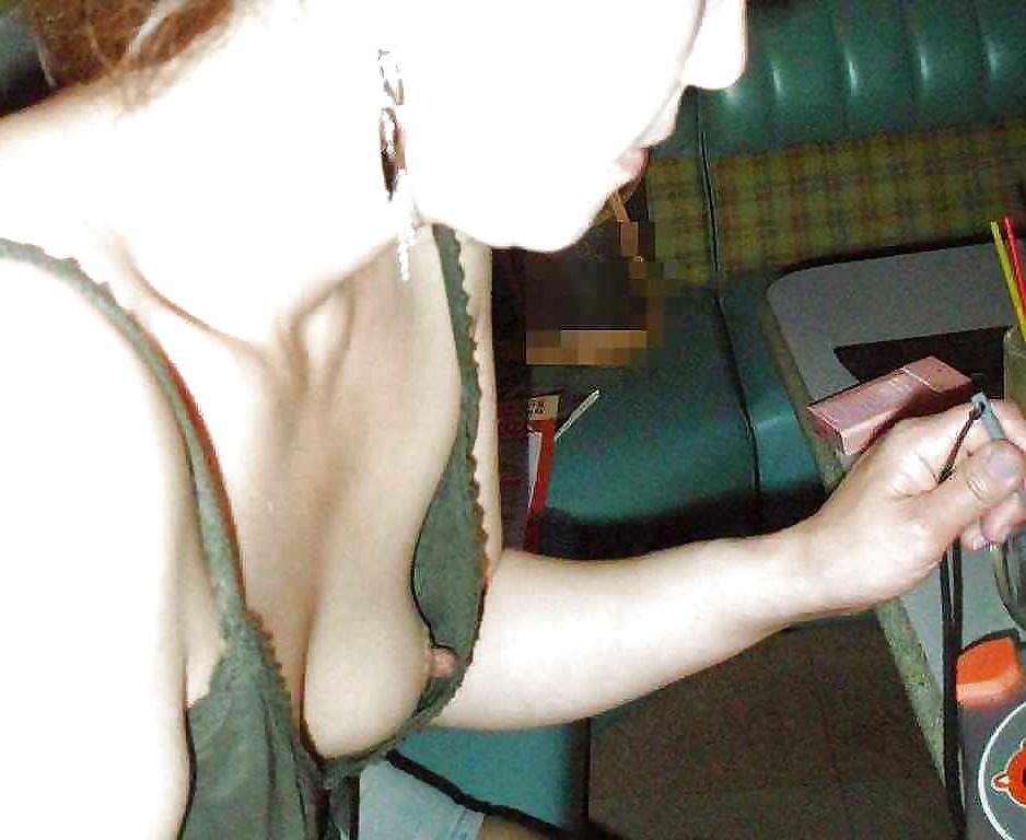 25P Upskirt and downblouse 2