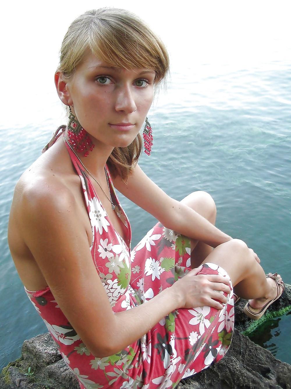 25P Oops, teen downblouse nips