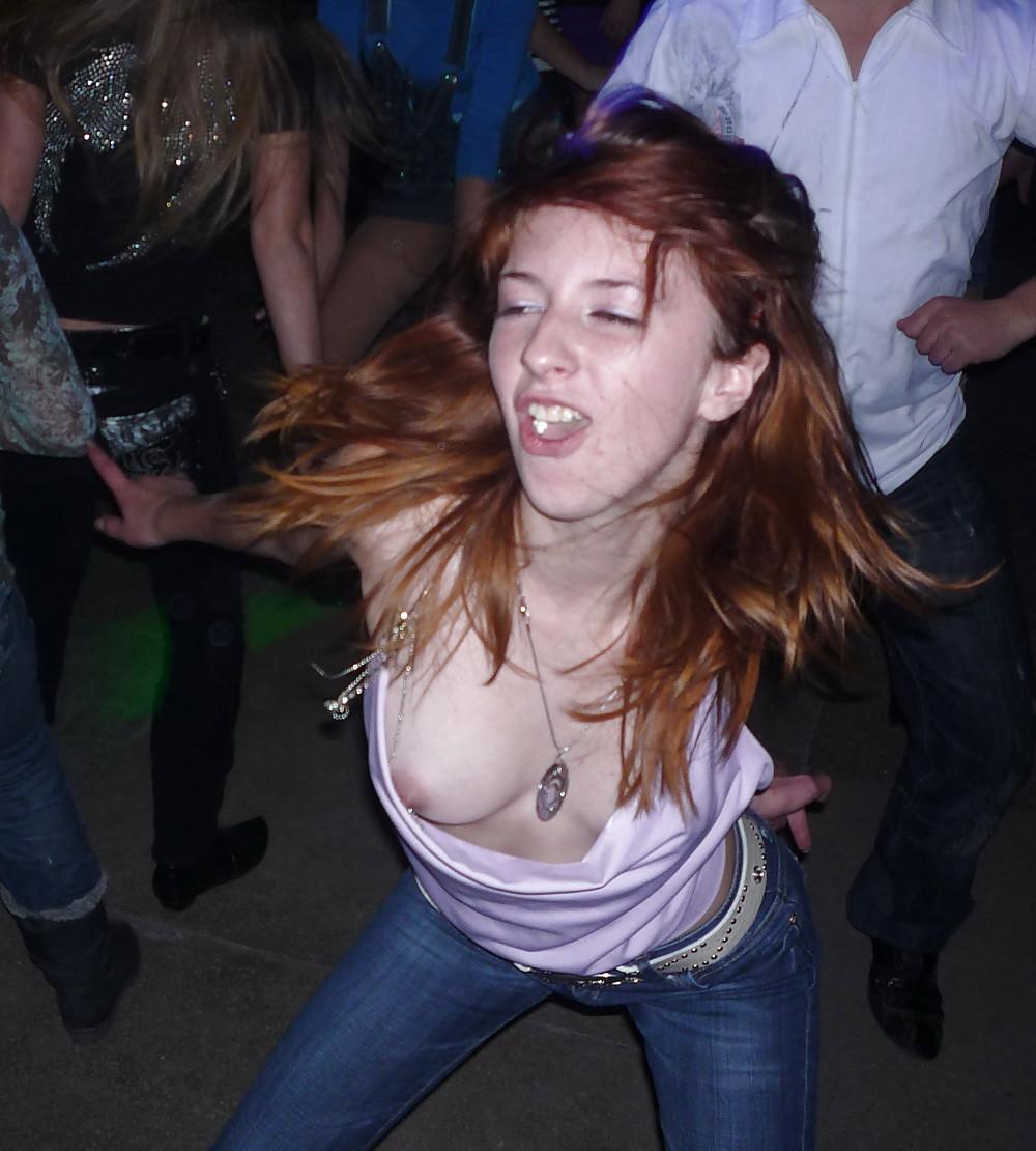 25P Oops, teen downblouse nips