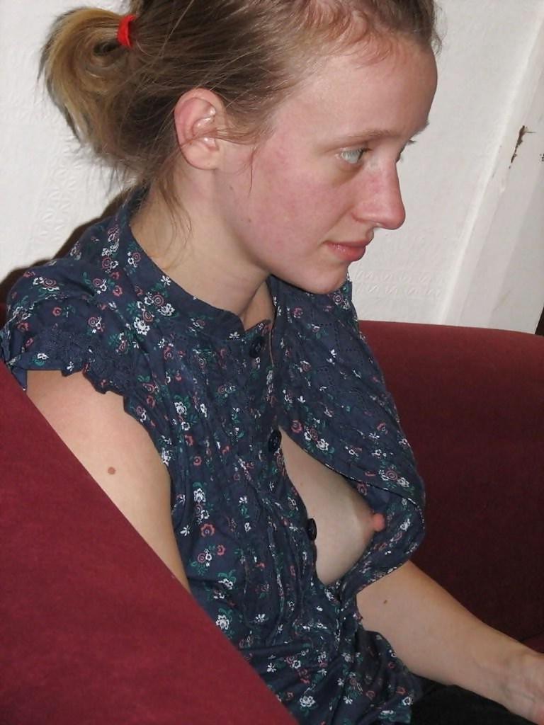 20P Downblouse nipslip