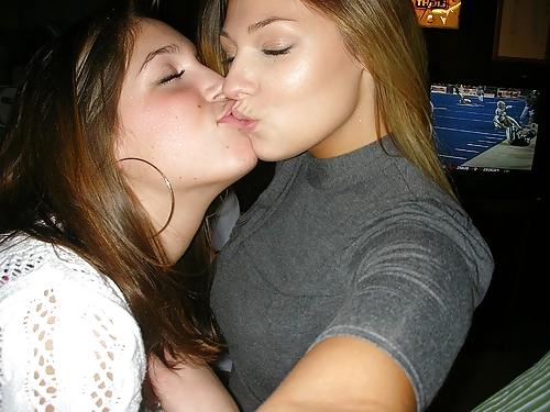 16P Kissing Gals Make Me Hard