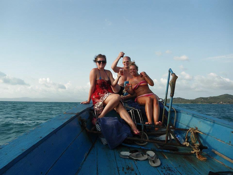 25P Sexy Girls holiday pictures compilation part 2