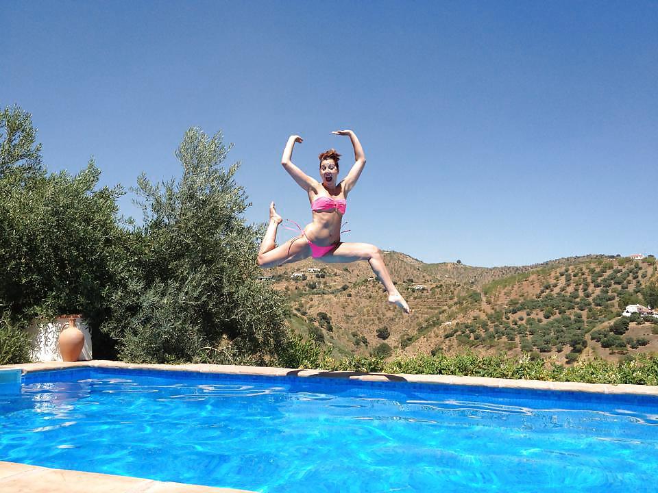 25P Sexy Girls holiday pictures compilation part 2