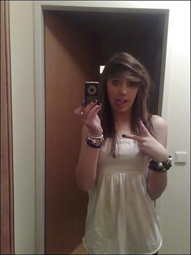 25P Self Shot Girlies