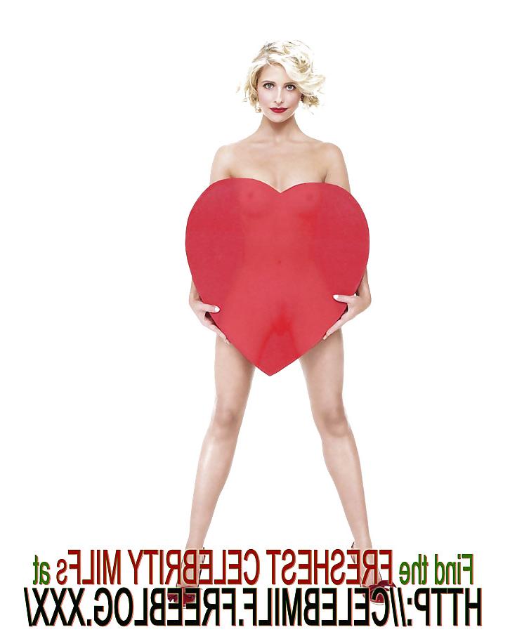 8P Sarah Michelle Geller See-Thru