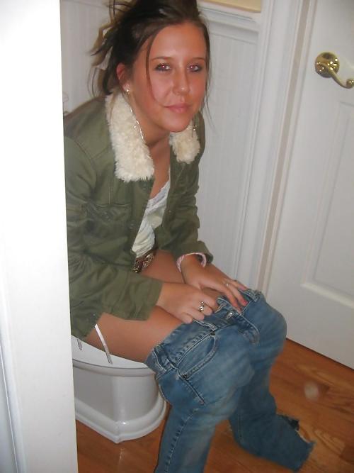 20P Teens on toilet