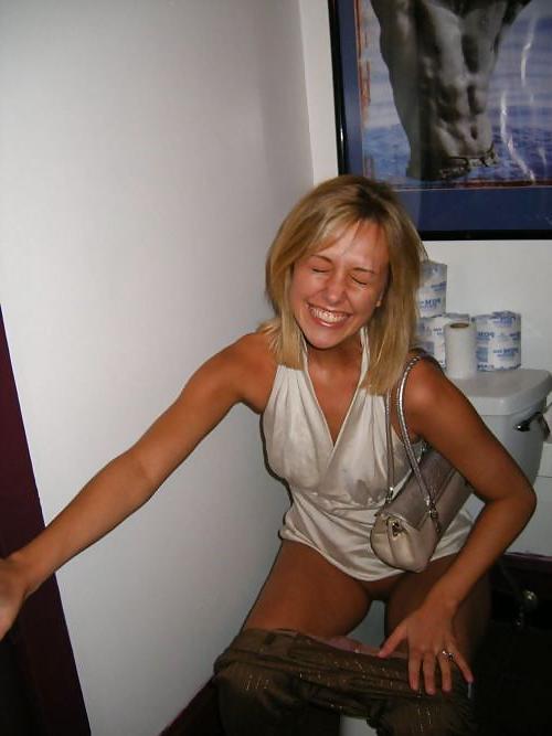 20P Teens on toilet