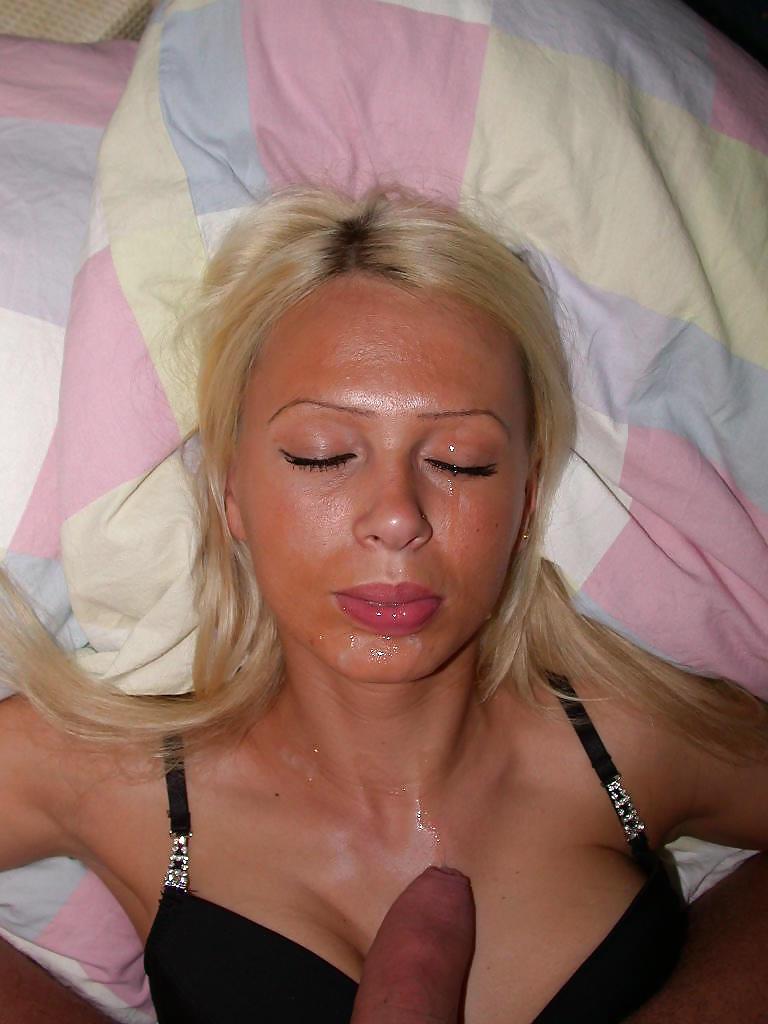 25P BLOWJOB & CUMSHOT - Sarah