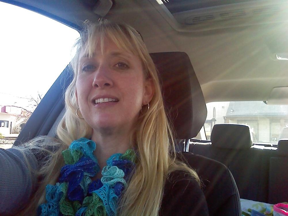 24P Slim Blonde MILF Self Pics