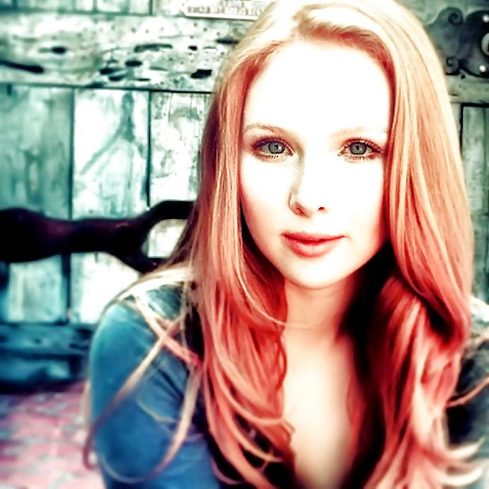 25P Molly Quinn - Ripe and Ready