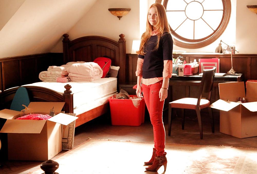 25P Molly Quinn - Ripe and Ready