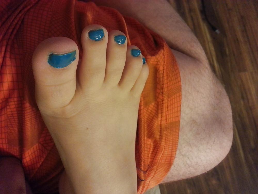 25P Footjob #2