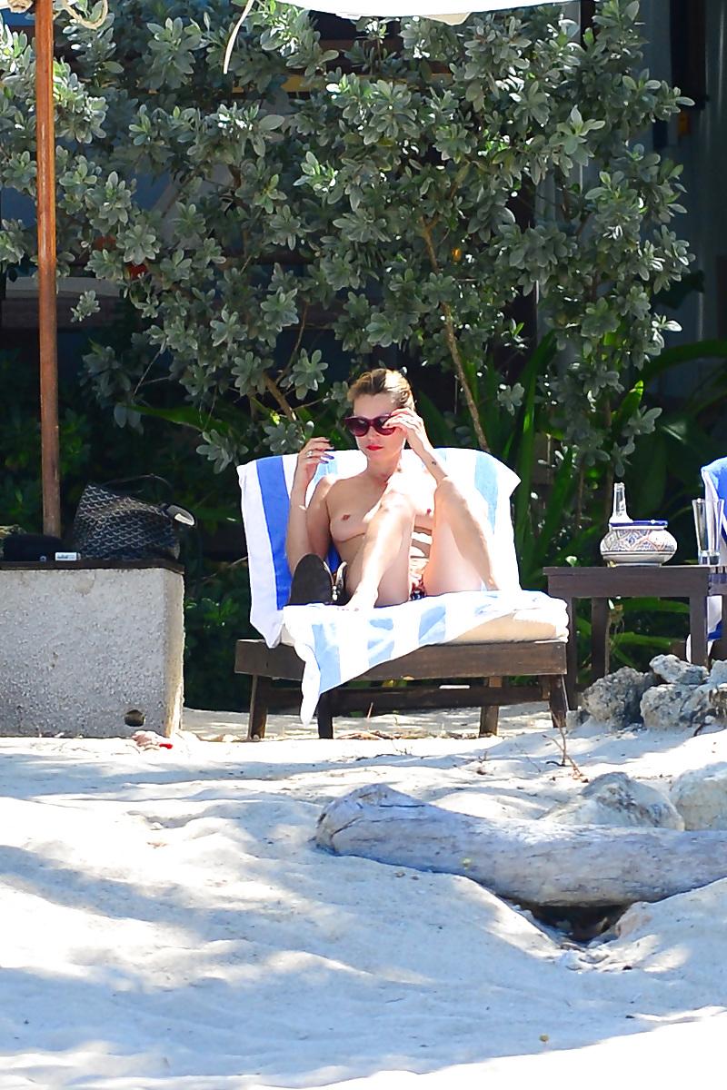 25P Celebs oops 51