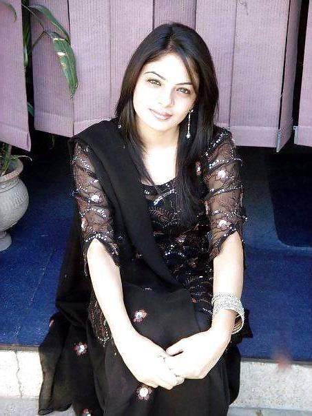 25P Desi beauty in SILK 2
