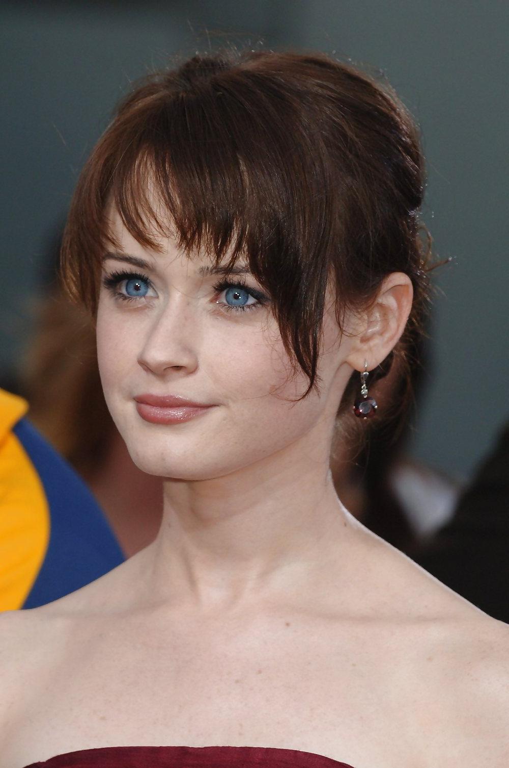 25P Alexis Bledel 