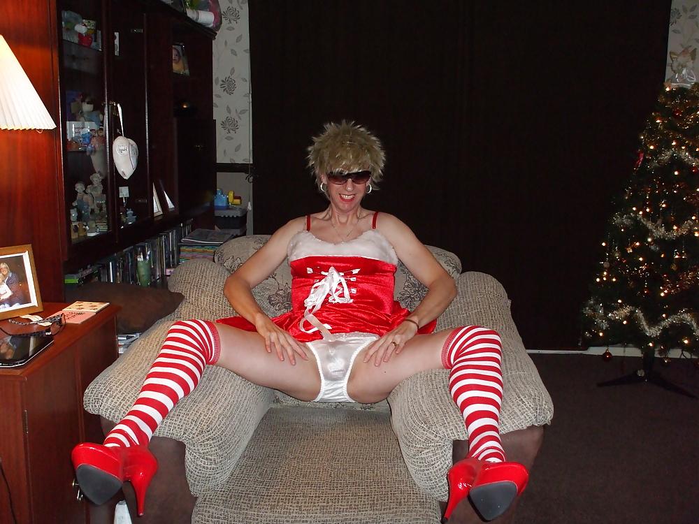 20P Happy Sissy Christmas