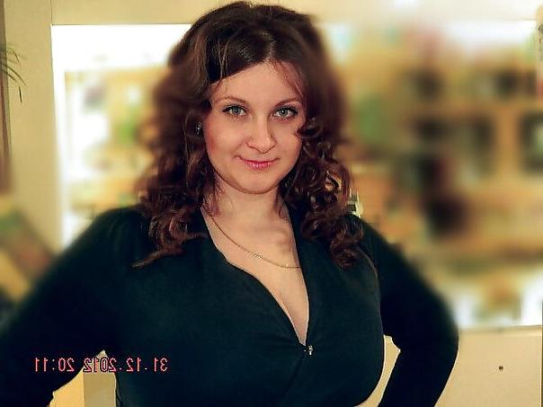 8P Busty Russian Woman 315