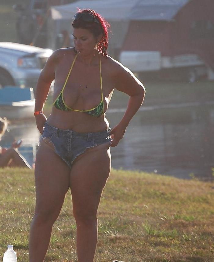 20P Oops bikini 10.