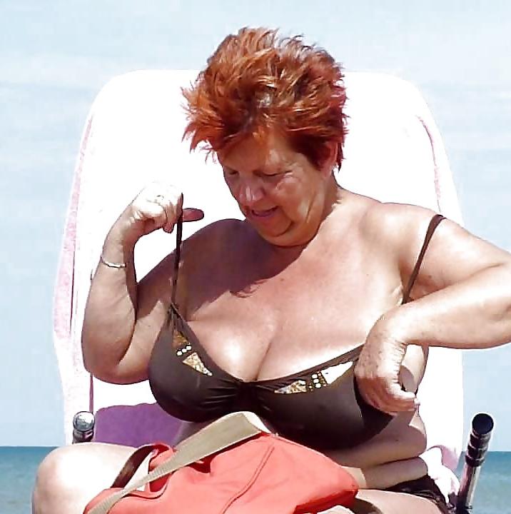 20P Oops bikini 10.