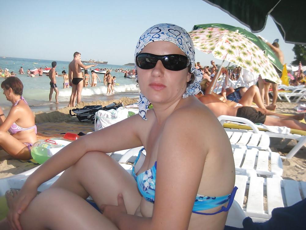 20P Oops bikini 10.