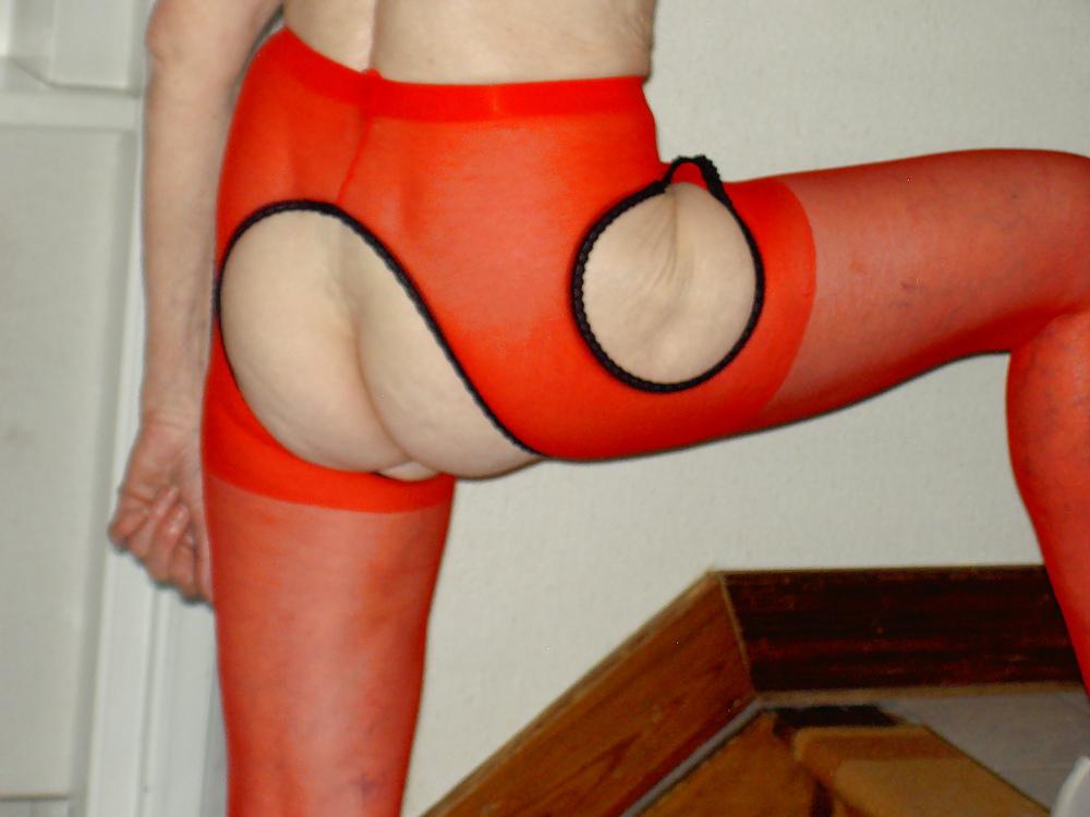 15P Old granny  real whore josee