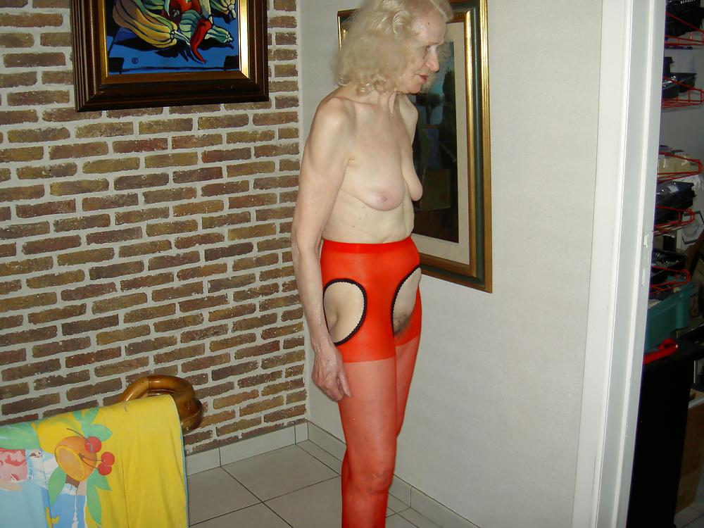 15P Old granny  real whore josee