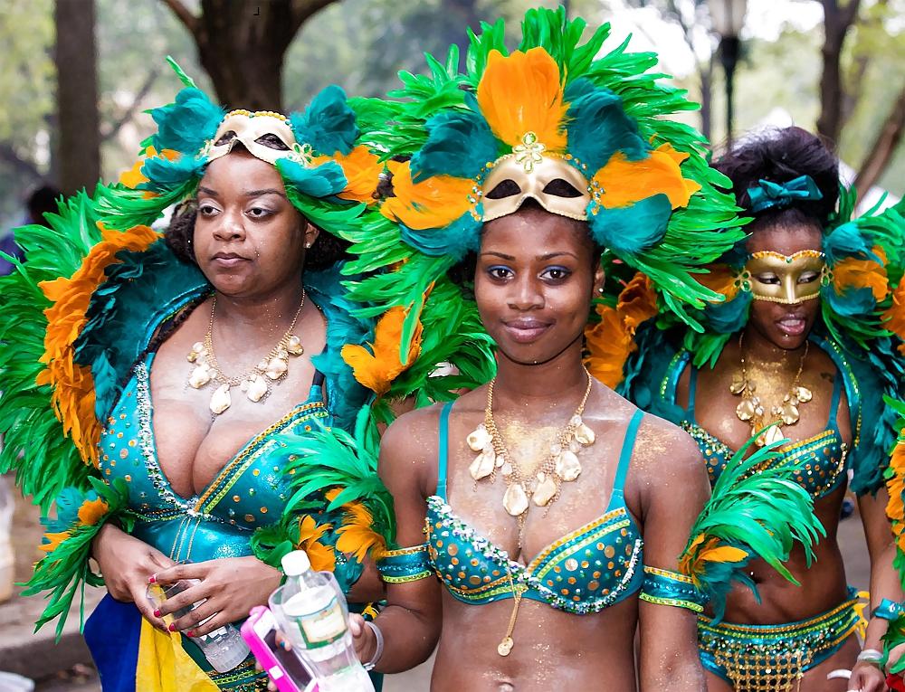 25P Carnivals colors: Beauty Queens Samba Teens 2