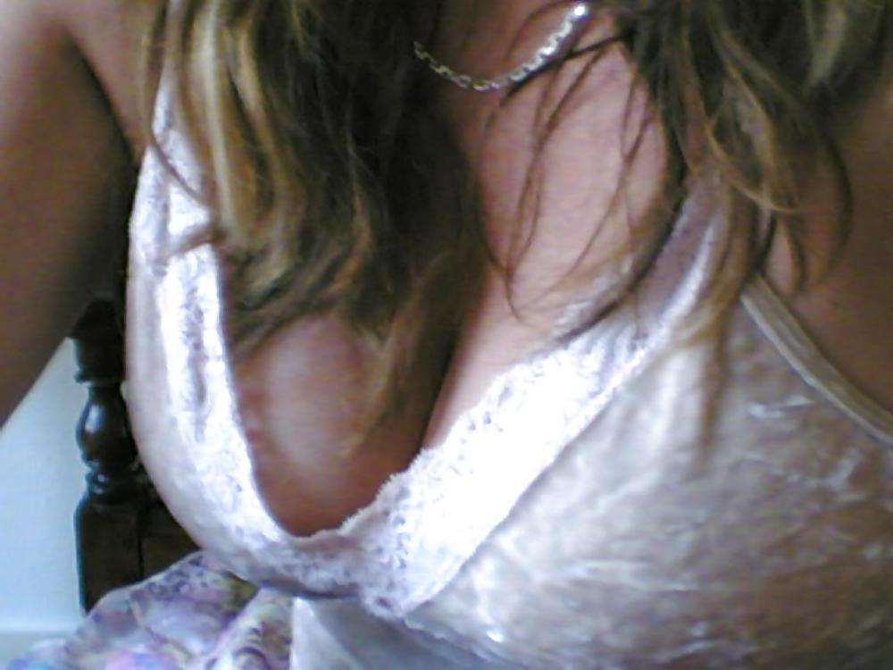 25P Downblouse