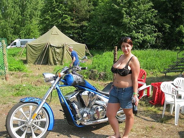 24P Busty Russian Woman 372