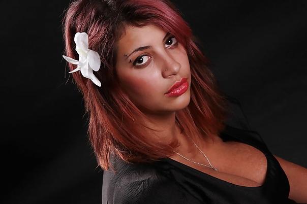 24P Busty Russian Woman 372